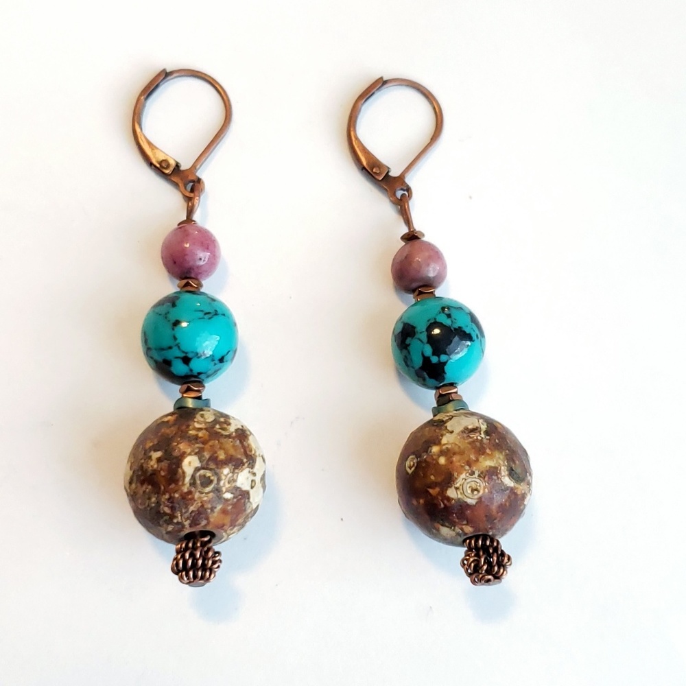 3/$25 ♥️🦋💛BEAUTIFUL HANDCRAFTED EARRINGS 💛🦋♥️ - Picture 1 of 1